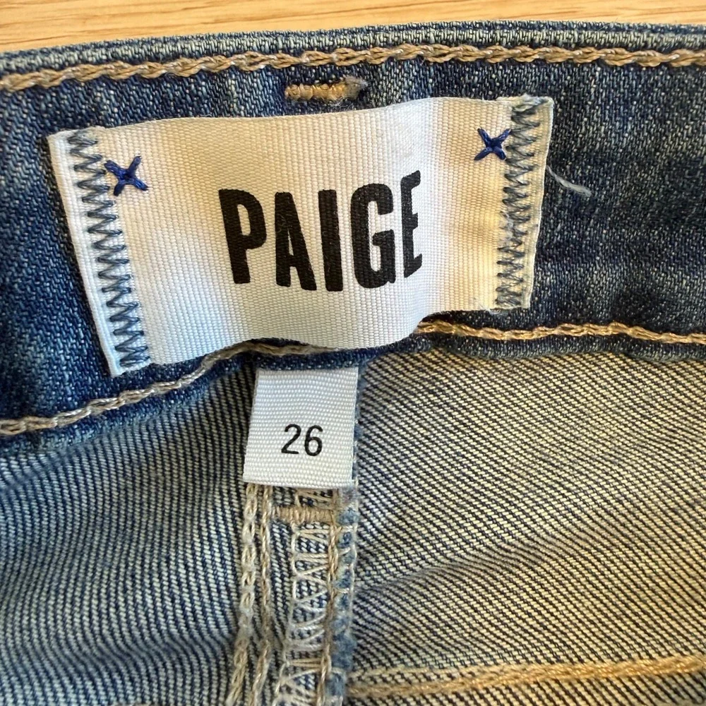 PAIGE Verdugo Ultra Skinny Jeans Medium Wash Ripped Knees Size 26